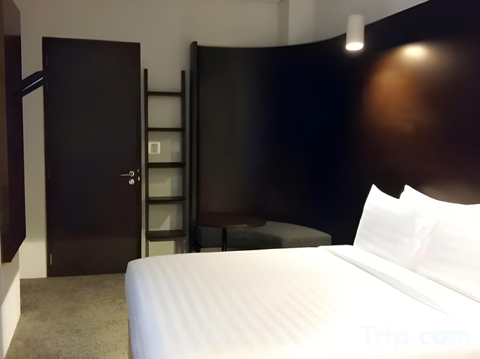Bedroom 26