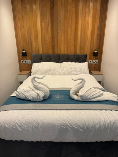 Bedroom 2, Woodroyd Spa Suites, Calderdale