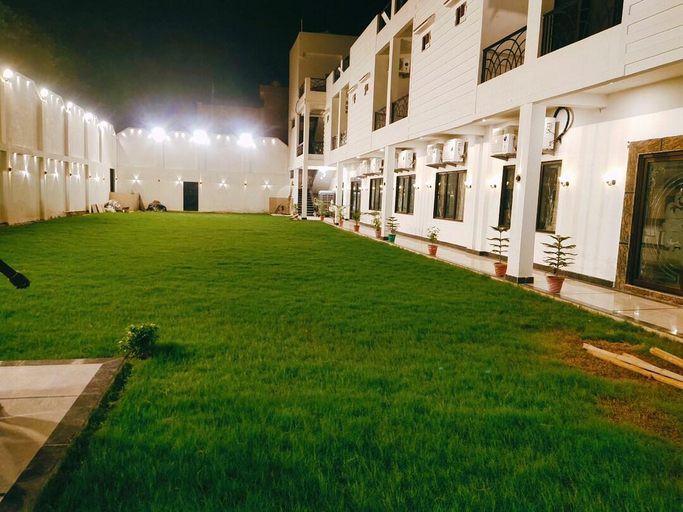 Others 4, Hotel The Shree Jee Place, Mirzapur