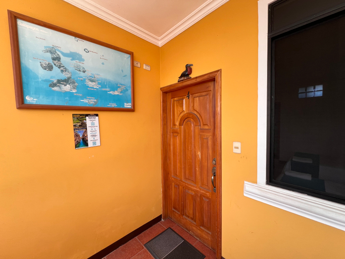 Public Area 2, Hostal Casa Cascada, Santa Cruz