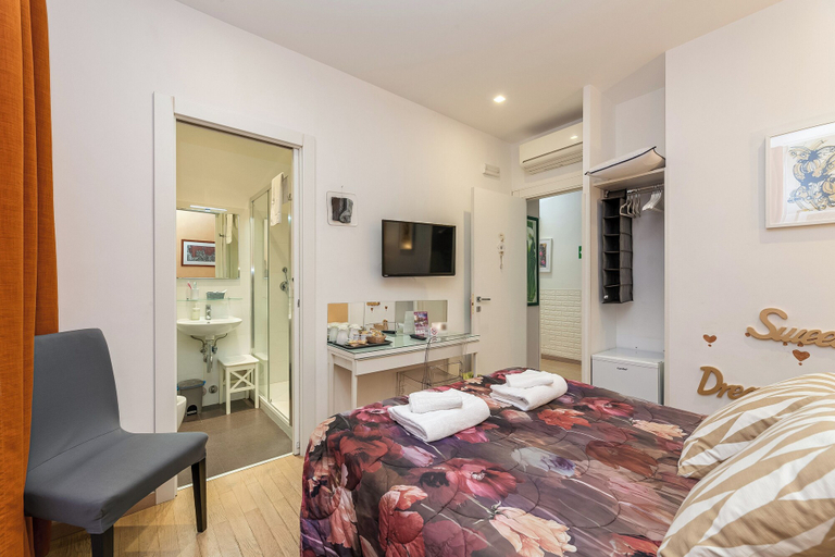 Bedroom 3, Sweet Stay Home, Rome