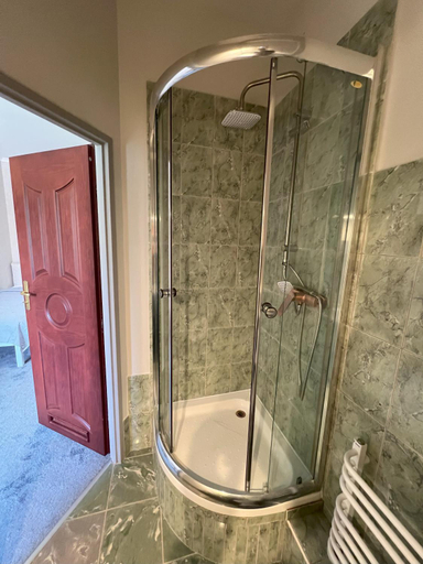 Bathroom 9