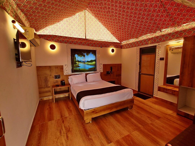 Bedroom 3, Santkrupa Villa Resort, Kachchh