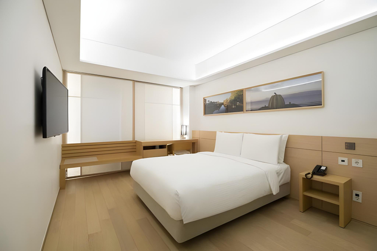 Bedroom 24