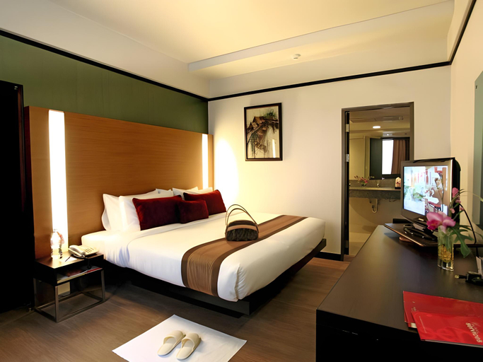 Bedroom 12