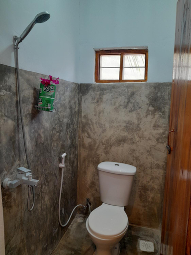 Bathroom 3, Nyumbani Hostel, Kusini