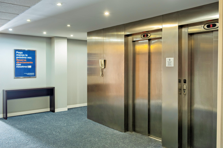 Public Area 5, Holiday Inn Express MALAGA AIRPORT by IHG, Málaga