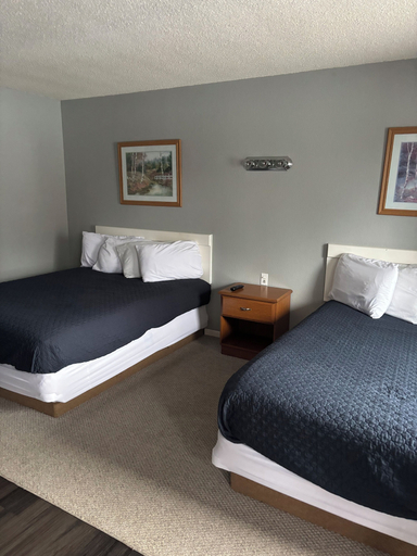 Bedroom 4, The Nisswa Motel, Crow Wing