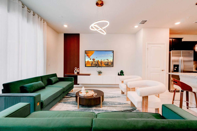 Room 2, 1259 Modern 5BD Family Home For Your Vacation, Lake