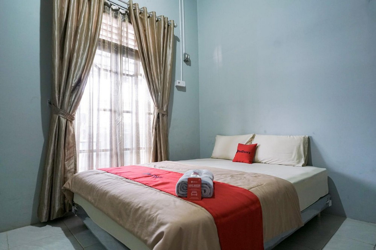 Bedroom 8