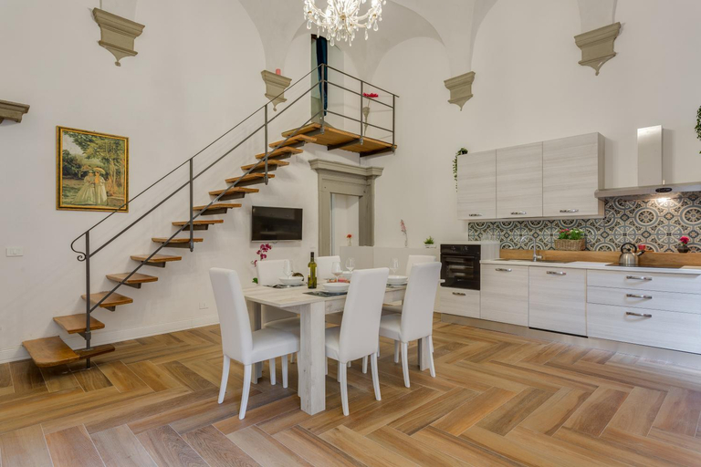 Others 5, Accommodation in Florence, Florence