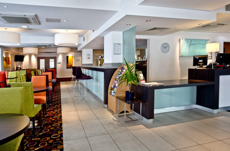 Public Area 2, Holiday Inn Express Birmingham - South A45, Birmingham