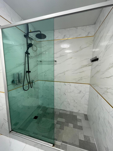 Bathroom 2, View talay 6 Mark, Pattaya