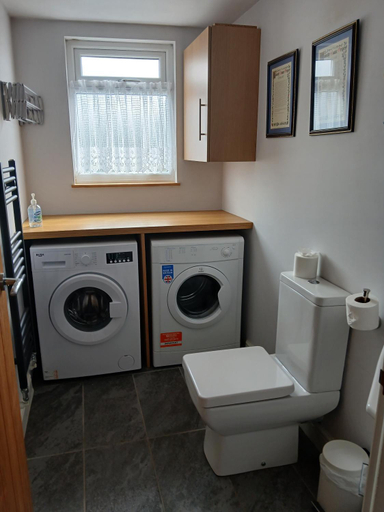 Bathroom 2, Ormsgill Inn, Cumbria
