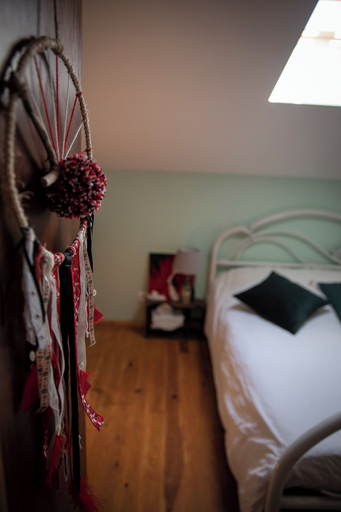 Bedroom 3, Le Chat Blanc, Aveyron