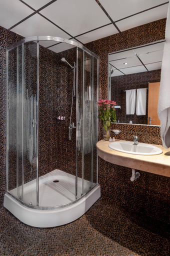 Bathroom 5, ELPIDA BEACH, Varna