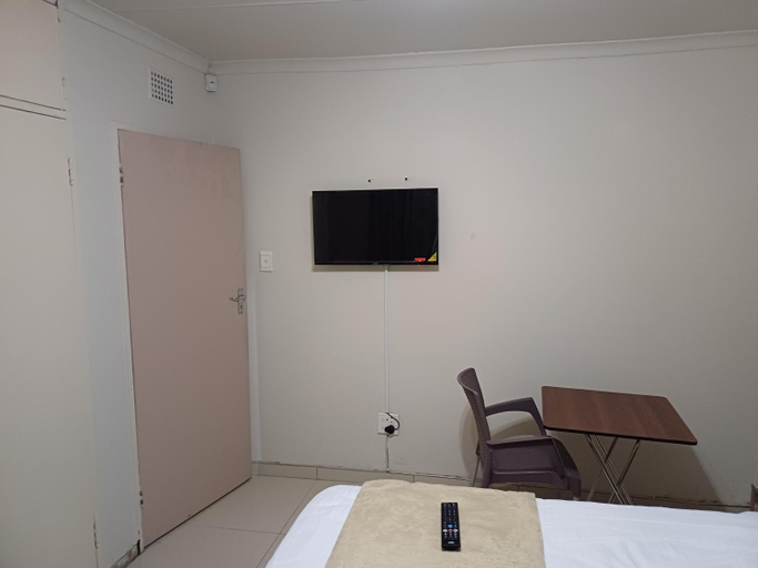 Bedroom 2, Willow Guest house, Sedibeng