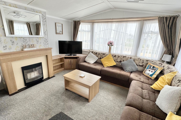 Living area 2, Statichome-sleeps6-lakeview-balcony-parking-petsok, Lincolnshire