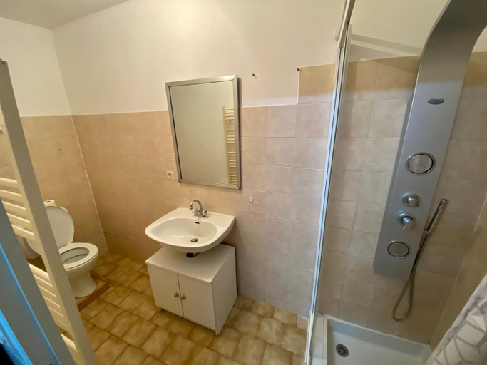 Others 4, Logement individuel circuit 24h du Mans ou autre, Sarthe