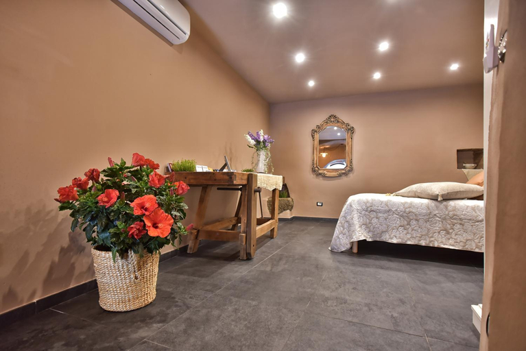 Bedroom 4, Casa Vacanze Tra I Monti e San Martino, La Spezia
