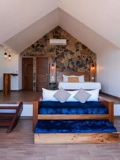 Bedroom 13