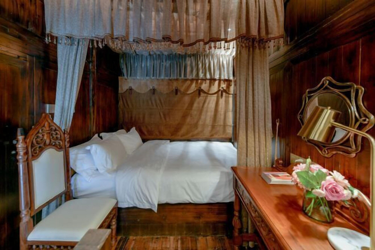 Bedroom 2, Ruiqi Xiangyun Inn, Huangshan