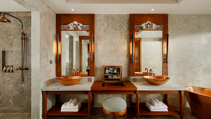 Bathroom 14