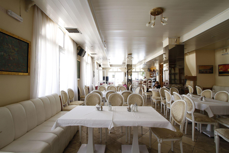 Food & Drinks 4, Nirikos Hotel, Ionian Islands