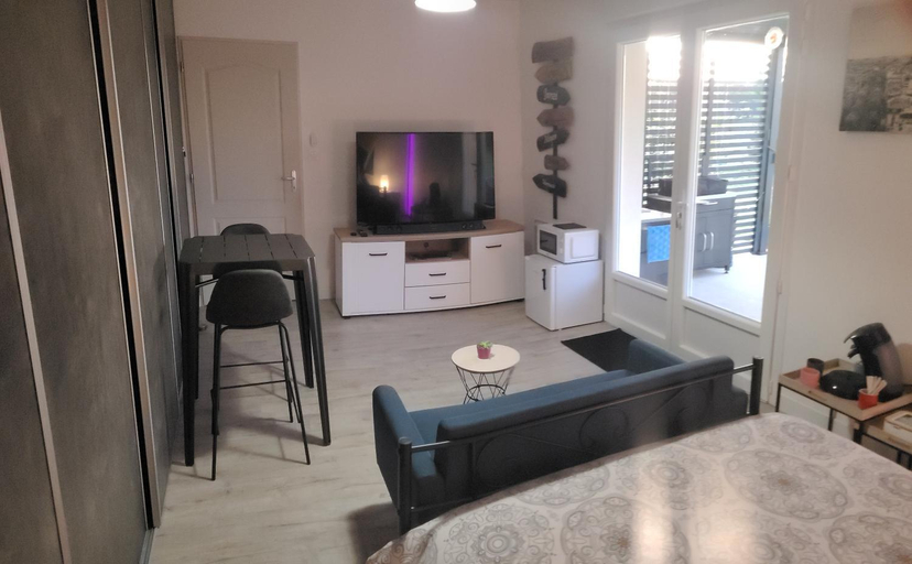 Others 4, Beeeel campagne - Immersion authentique avec les chevres Logement climatise, Haute-Vienne