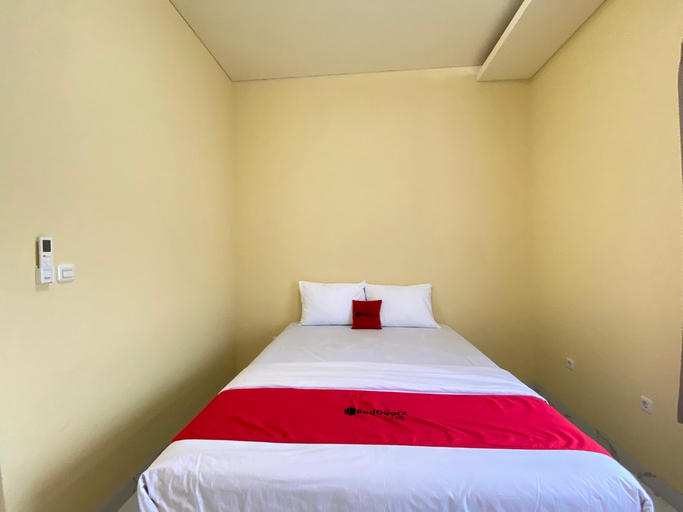 Bedroom 12