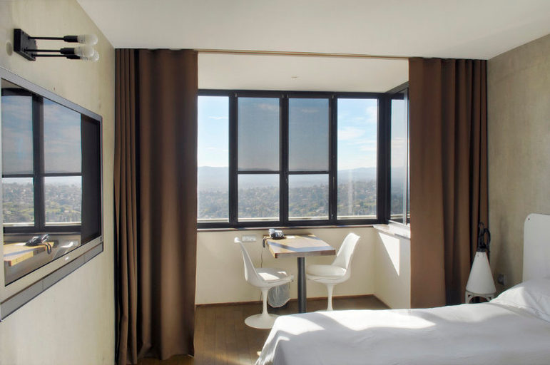 Bedroom 3, L'Ermitage Hotel & Restaurant Cuisine-A-Manger, Rhône