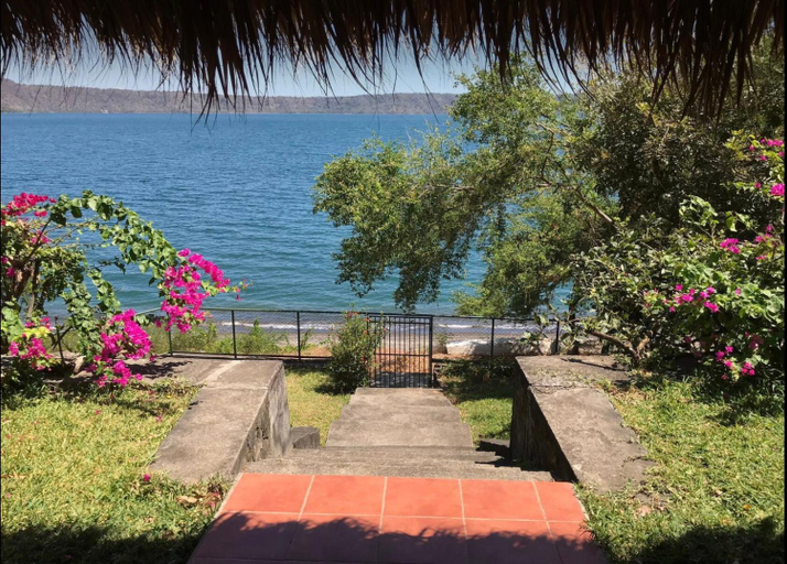 Others 2, Villa La Giralda - Lakefront - Pool - Relaxation Haven, Masaya