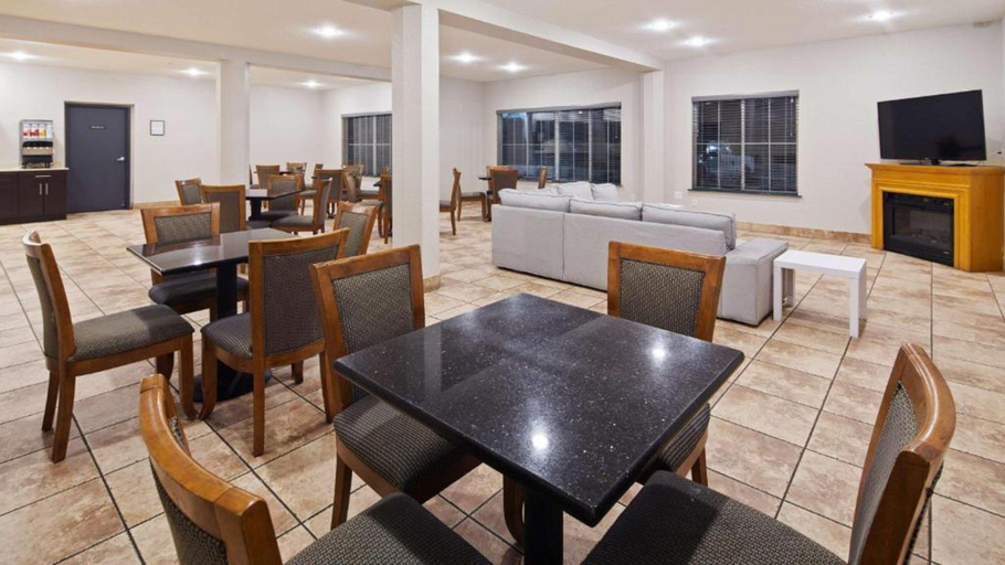 Food & Drinks, Candlewood Suites San Antonio Fort Sam Hou by IHG, Bexar