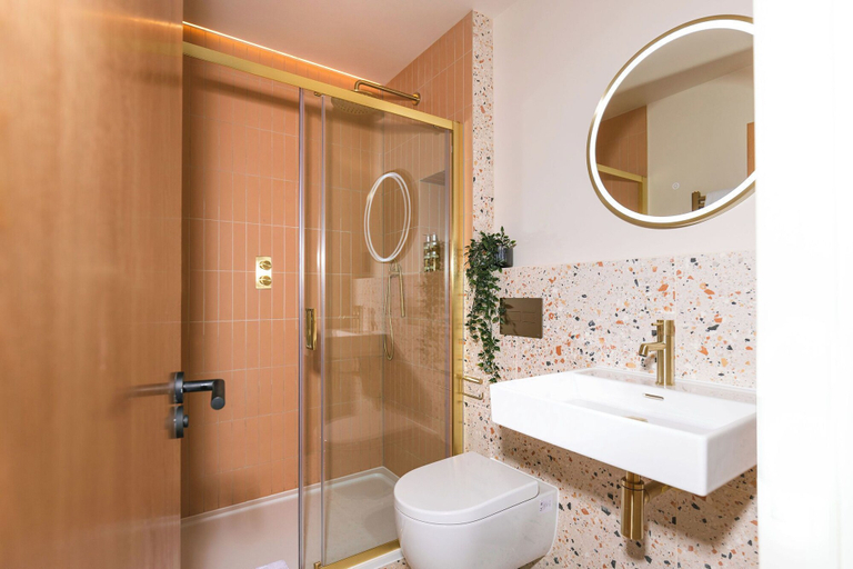Bathroom 4, FiveM West Hampstead - North, London