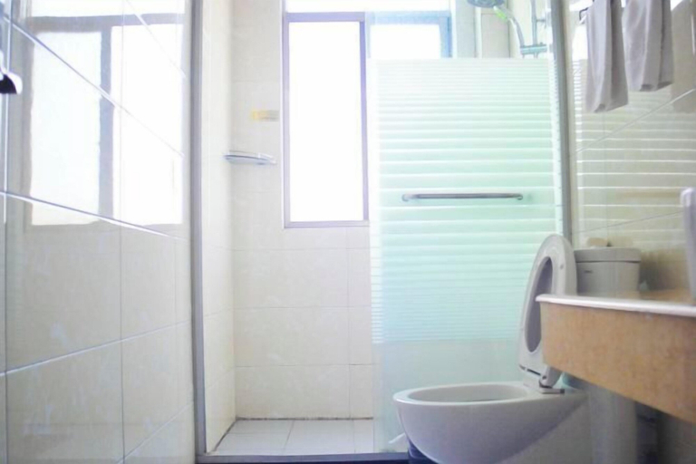 Bathroom 3, Tiantai Jinfu Business Hotel, Taizhou