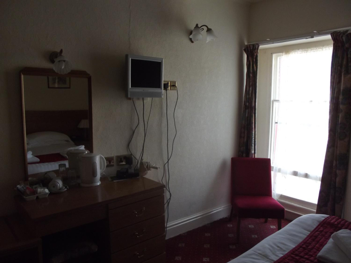 Bedroom 2, Plas Coch Hotel Ltd, Gwynedd