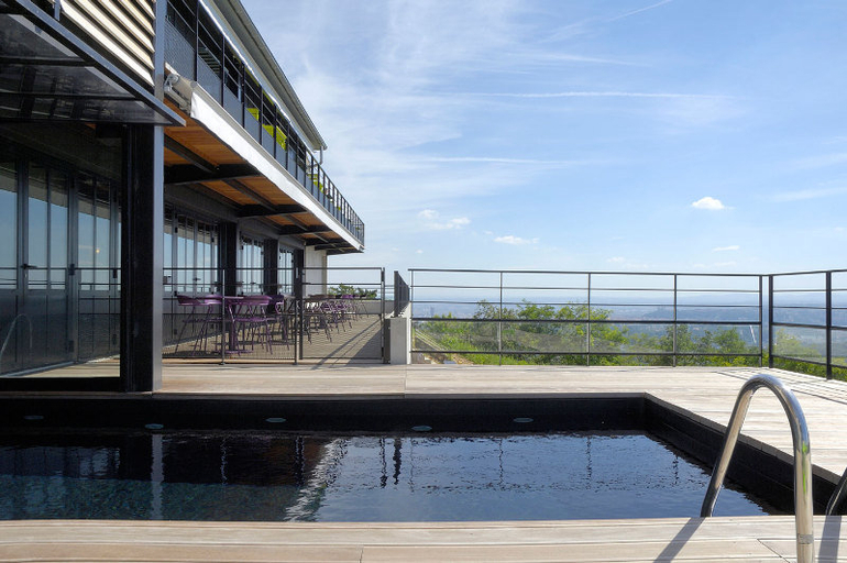 Sport & Beauty 2, L'Ermitage Hotel & Restaurant Cuisine-A-Manger, Rhône