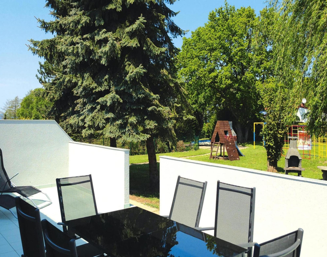 Balcony 3, Wohnung mit Terrasse in Sommersdorf, Mecklenburgische Seenplatte