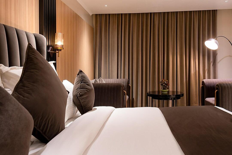 Bedroom, Hotel Alpine And Villas, Kangra