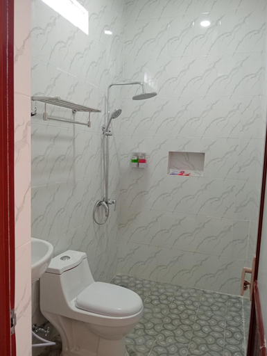 Bathroom 3, LOSMEN 88 TENTENA, Poso