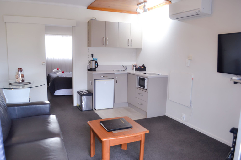 Others 5, Aspen on King Motel, Timaru