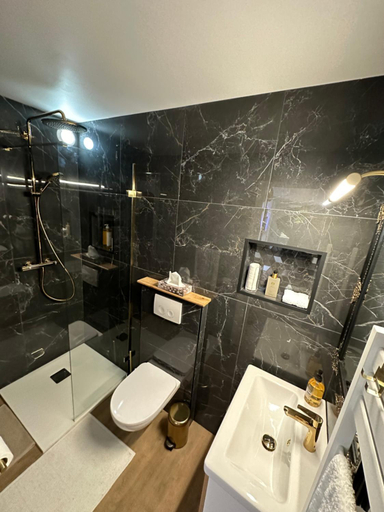 Others 3, Chambre independante renovee proche DisneyLand Paris, Seine-et-Marne