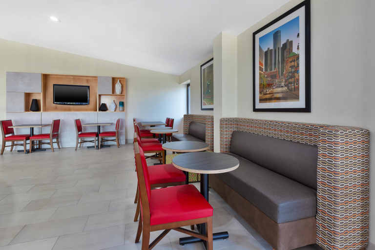 Public Area, Holiday Inn Express DETROIT-WARREN (GM TECH CTR) by IHG, Macomb