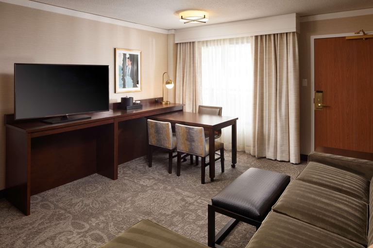 Bedroom 3, Embassy Suites Tysons Corner , Fairfax
