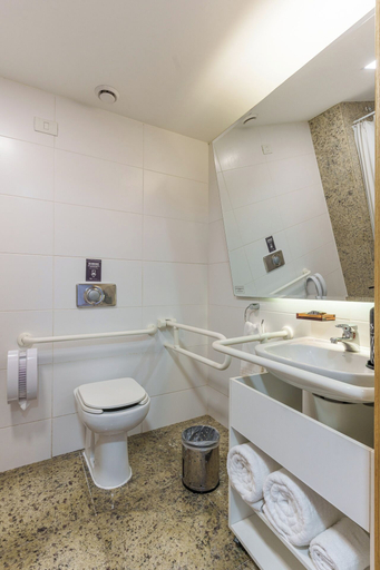 Bathroom 5, Cullinan Hplus Premium, Brasília