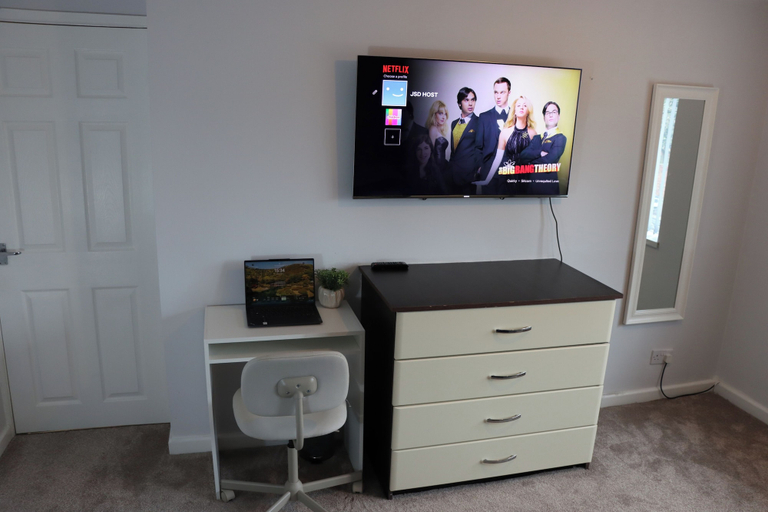 Interior 2, Perfect 3 Bedroom Home - Contractors & Families, Walsall