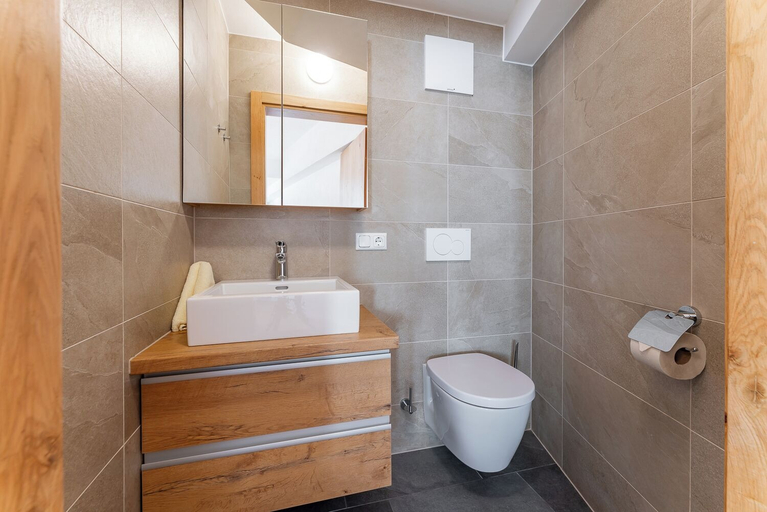 Bathroom, Villa Oberbichl, Zell am See