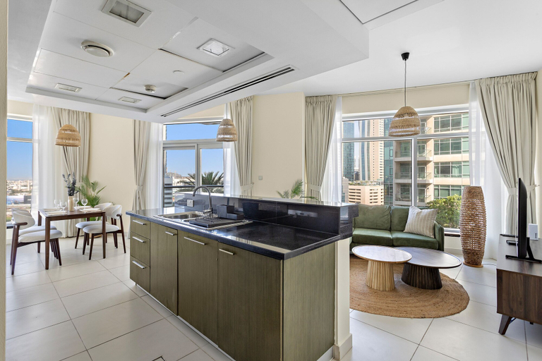 Room 2, Lofts West Tower - 404 1BD, Dubai