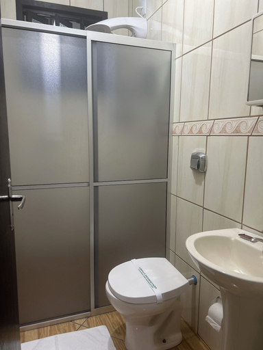 Bathroom 3, SOBRADO NO CORAÇÃO DO COSTA E SILVA, Joinvile