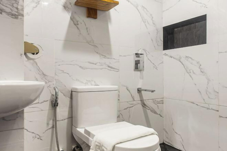 Bathroom 4